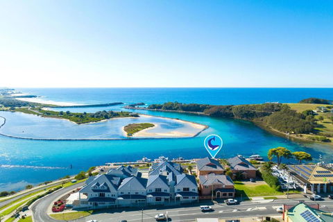 Grand Pacific 1 Unit 4 - First Floor - Tourism Caloundra 0