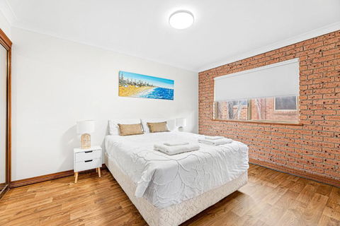 Grand Pacific 1 Unit 4 - First Floor - Tourism Caloundra 3