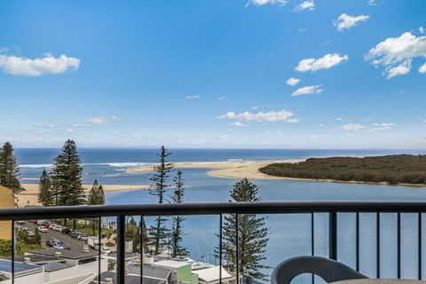 Grand Pacific Unit 112 Caloundra QLD - Tourism Caloundra 3