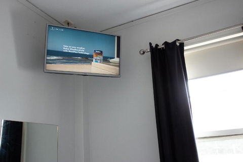 Grand Hotel Rockdale - Tourism Caloundra 3
