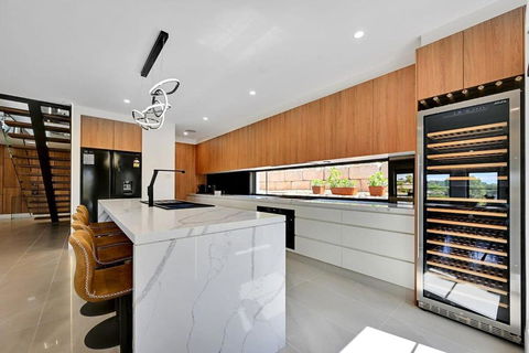 Grand Stirling - Elite Escape, Unparalleled Luxury - Tourism Caloundra 1