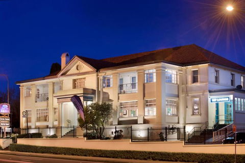 Grand View Hotel - Tourism Caloundra 0