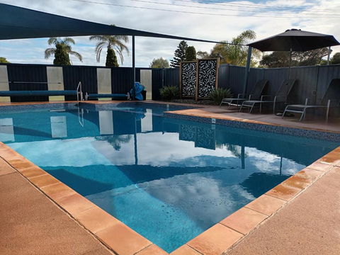 Grandeur Holiday Units - Tourism Caloundra 2