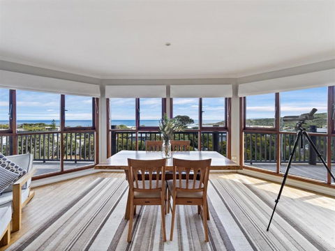 Grandview Holiday Beach House - Tourism Caloundra 0
