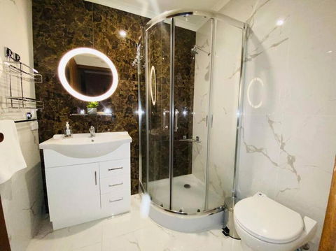 Grandview Melbourne Executive 2BR Apartment - Tourism Caloundra 2