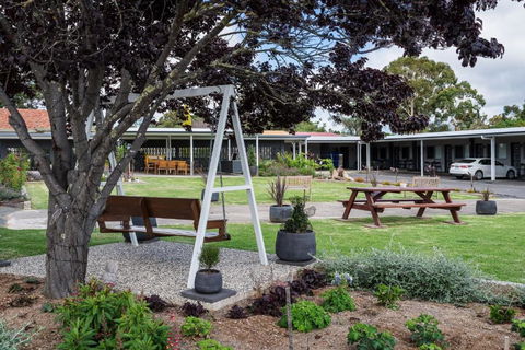Granite Belt Motel - Tourism Caloundra 2