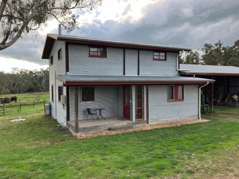 Grannies Lane Cottage - Tourism Caloundra 0