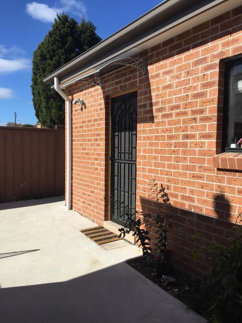 Grannyflat - Tourism Caloundra 0