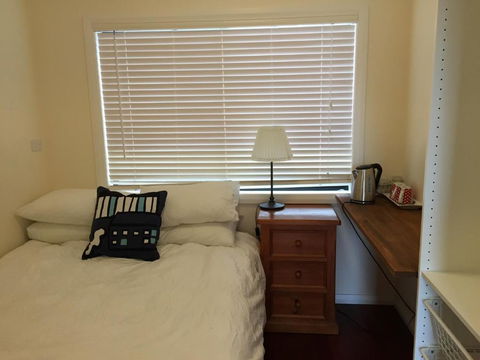 Grannyflat - Tourism Caloundra 1