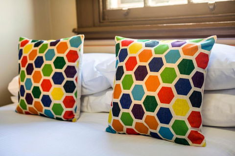 Granville Hotel - Tourism Caloundra 3