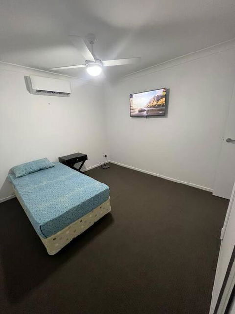 Great Entertaining Home - Tourism Caloundra 0