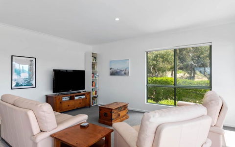 Great Family Holiday House In Central Location - Tourism Caloundra 0