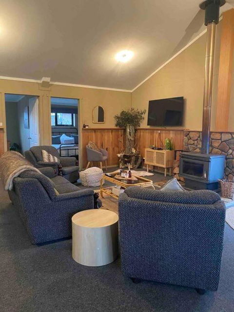 Great Lakes Wilderness Three Bedroom Home - Tourism Caloundra 0