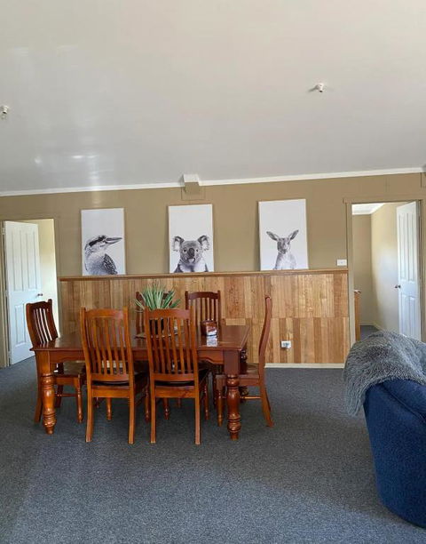 Great Lakes Wilderness Three Bedroom Home - Tourism Caloundra 1