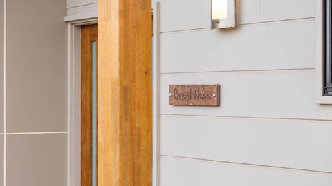 Great Ness Beach House - 10 Person Spa - Pet-Friendly - Netflix - Linen Included - Tourism Caloundra 2