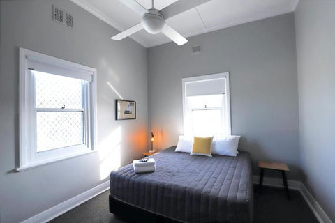 Great Northern Hotel - Tourism Caloundra 3
