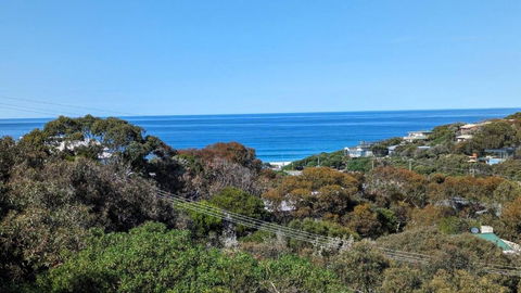 Great Ocean Road Beach Haven - Tourism Caloundra 3