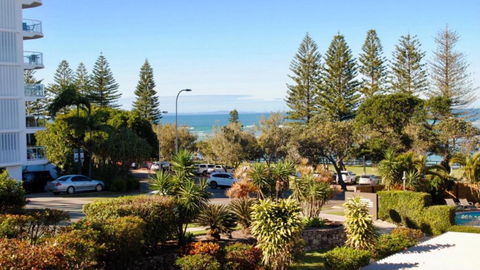Great Views, Ultimate Comfort And Top Location! - Tourism Caloundra 1