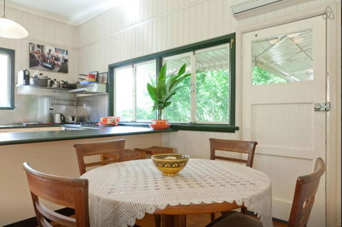 Green Gables - Tourism Caloundra 4