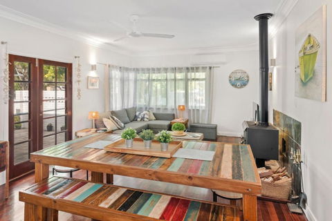 Green House - Tourism Caloundra 4