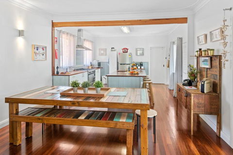 Green House - Tourism Caloundra 3