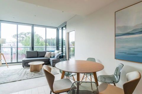 Green Square Centre And Walk To Supermarket - Tourism Caloundra 2