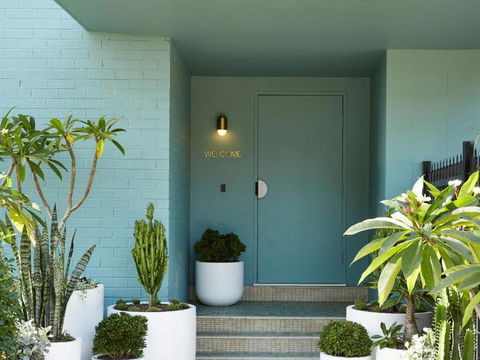 Green Valley Hotel - Tourism Caloundra 0