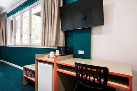 Greenacre Hotel - Tourism Caloundra 4