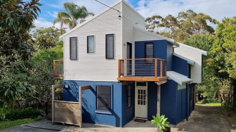 Greenfields Beach House - Linen And WiFi Included - Tourism Caloundra 0