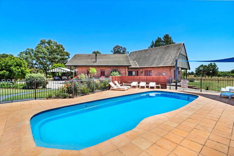 Greenvale Holiday Units Mansfield - Tourism Caloundra 4
