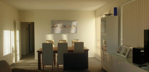 GREENWAY WATERS 2 Bed Apartment - Tourism Caloundra 1