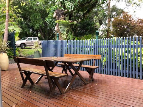 Grey Gum Lodge - Tourism Caloundra 4