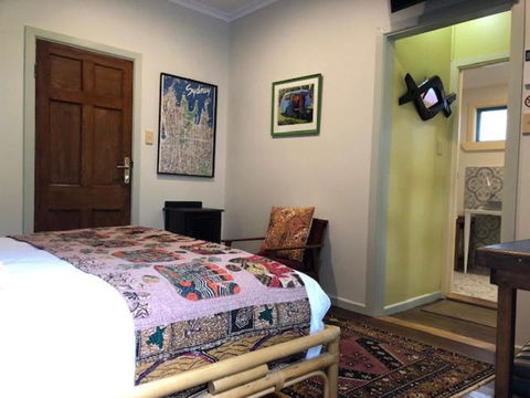 Grey Gum Lodge - Tourism Caloundra 3
