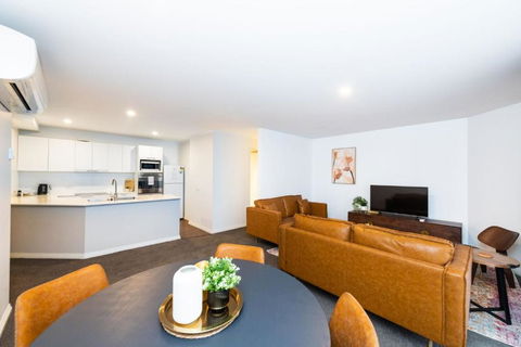 Griffin 175 - Tourism Caloundra 2