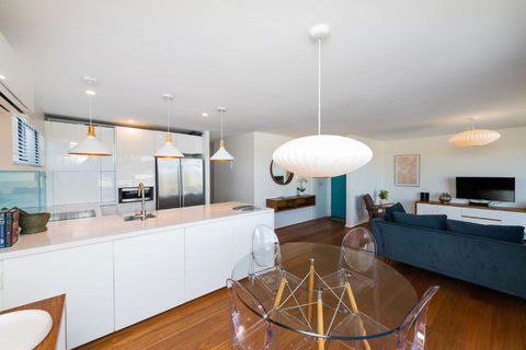 Griffin 184 - Tourism Caloundra 1