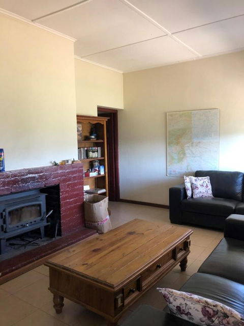 Grindells Hut - Vulkathunha-Gammon Ranges National Park - Tourism Caloundra 4