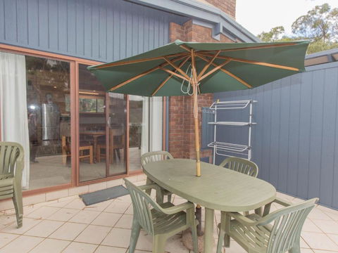 Grindelwald 1 39 Townsend Street - Tourism Caloundra 4