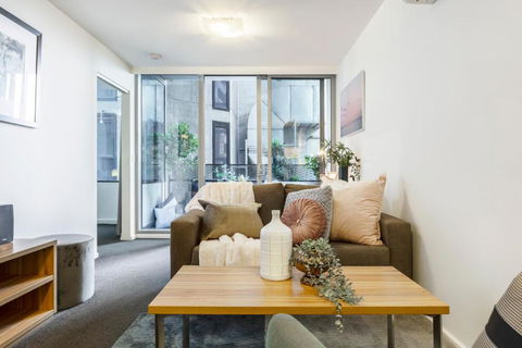 Groovy Apt Near Casino W Parking & Heated Pool - Tourism Caloundra 0
