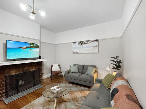 Ground Floor Apartment, 250 Metres To The Beach - Tourism Caloundra 2