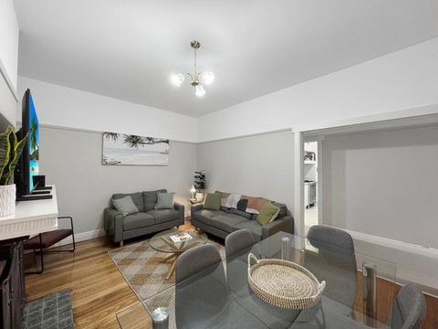 Ground Floor Apartment, 250 Metres To The Beach - Tourism Caloundra 1