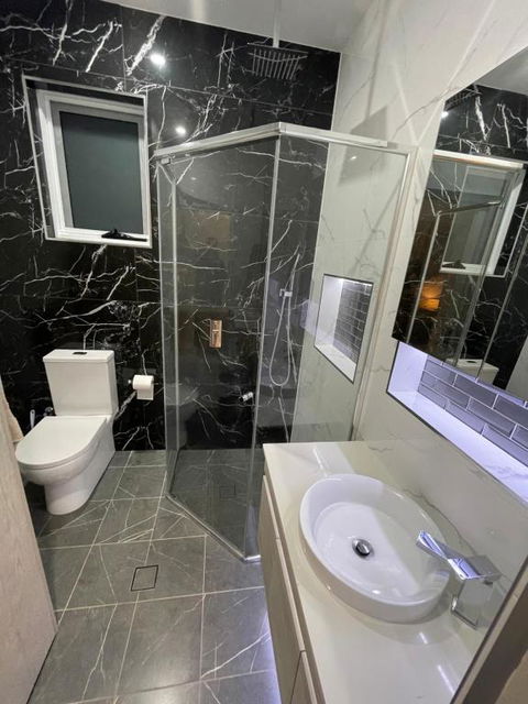 Guest House - Self Contained - Tourism Caloundra 2