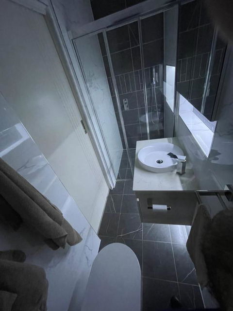Guest House - Self Contained - Tourism Caloundra 1