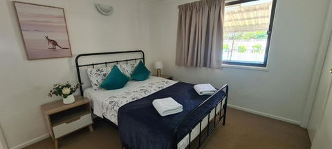 Guesthouse In Fantastic Location - Tourism Caloundra 4