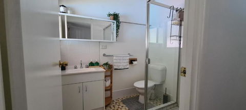 Guesthouse In Fantastic Location - Tourism Caloundra 2