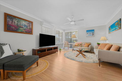 Guesthouse In W Gosford Centre - Tourism Caloundra 2