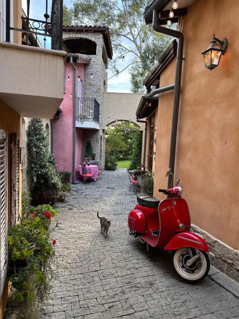 Guestlands Italia B&B - Tourism Caloundra 0