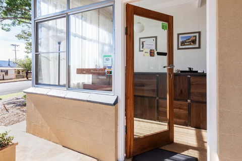 Gulgong Motel - Tourism Caloundra 4