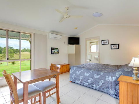 Gunabul Homestead & Golf Course - Tourism Caloundra 3
