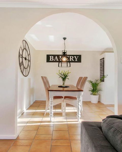 Gundaroo Retreat - Tourism Caloundra 2
