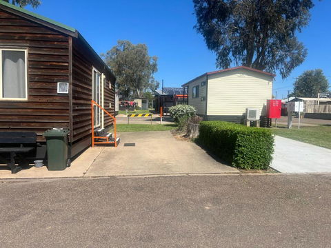 Gunnedah Tourist Caravan Park - Tourism Caloundra 3